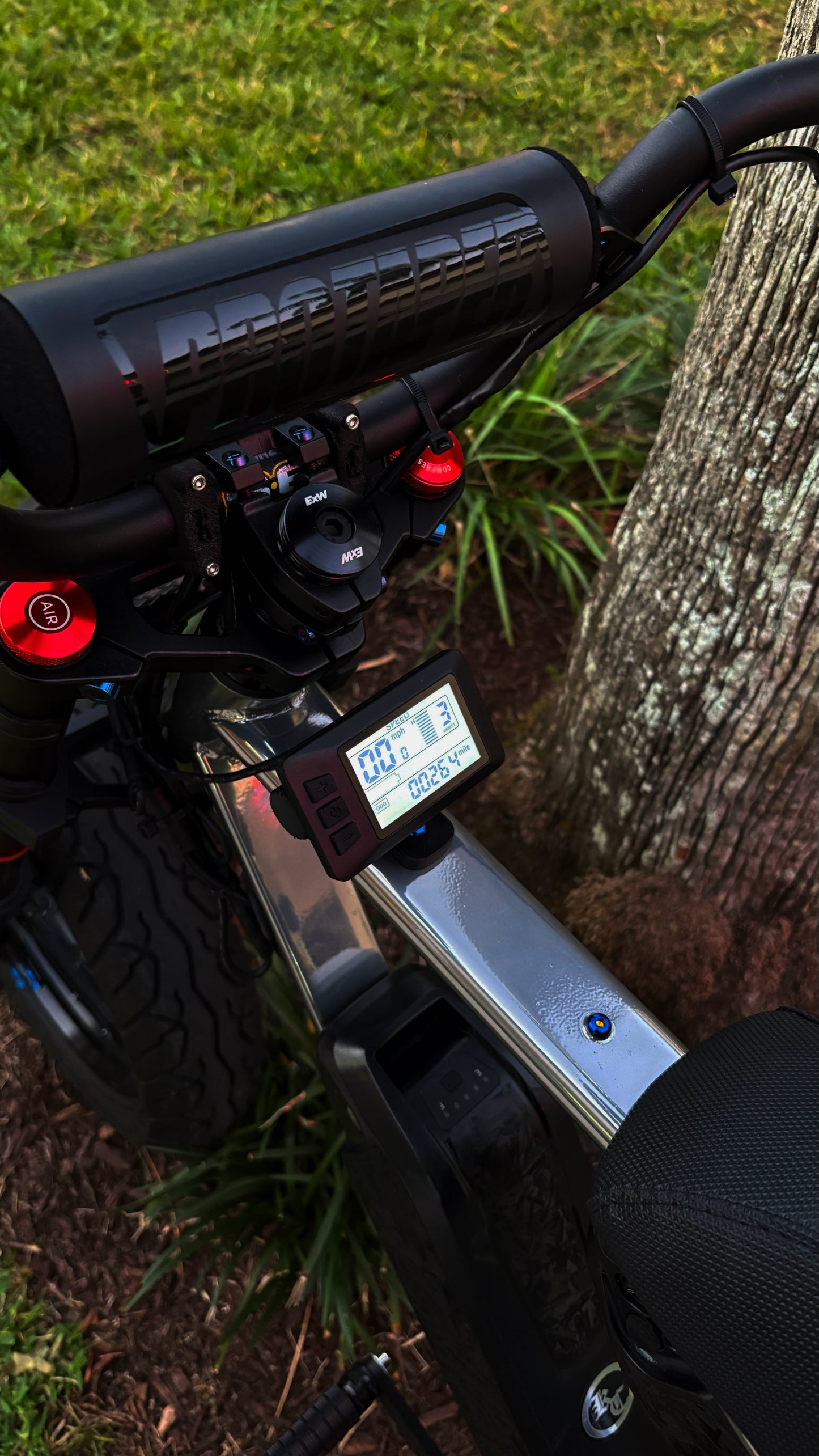 Macfox Frame Screen Mount